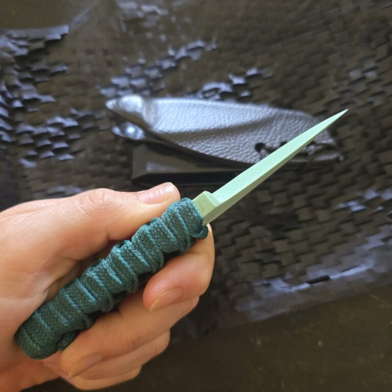 Revenant Corps G10 Great Tailed Grackle with Sheath, Black on Green with Ray Skin