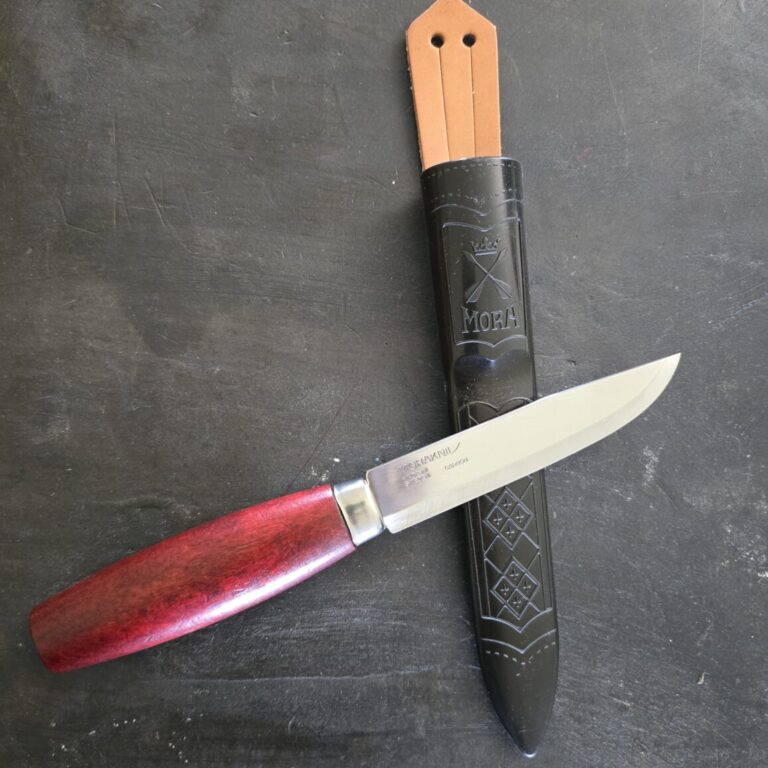 Mora Kniv Classic #2 Swedish Knife in Birch Wood and Carbon Steel