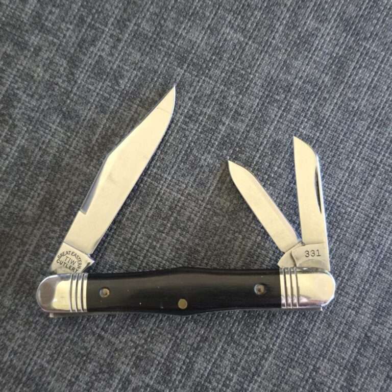 Great Eastern Cutlery # 331313 W African Black Wood SN02