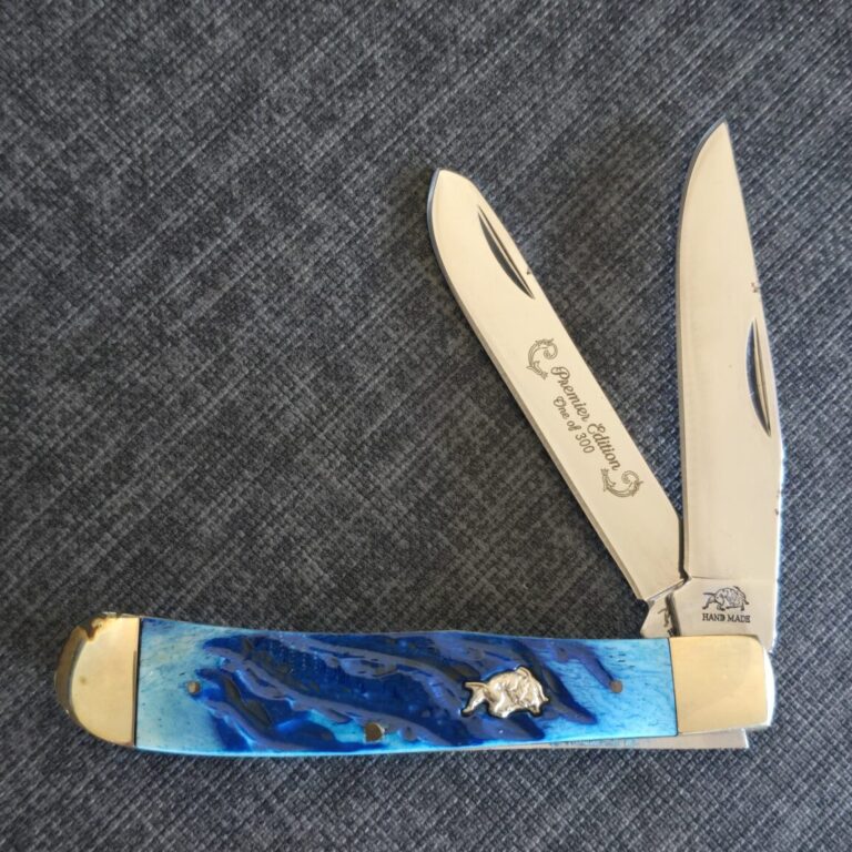 Frost Cutlery Trapper in Blue Jigged Bone