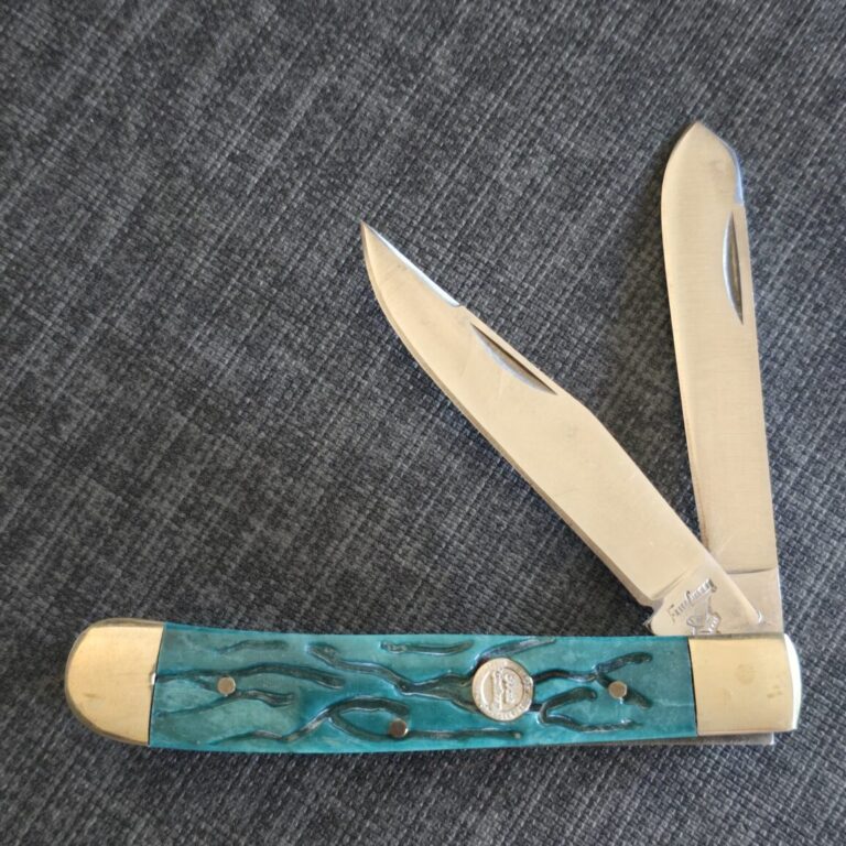 Frost Cutlery Trapper in Blue Jigged Bone