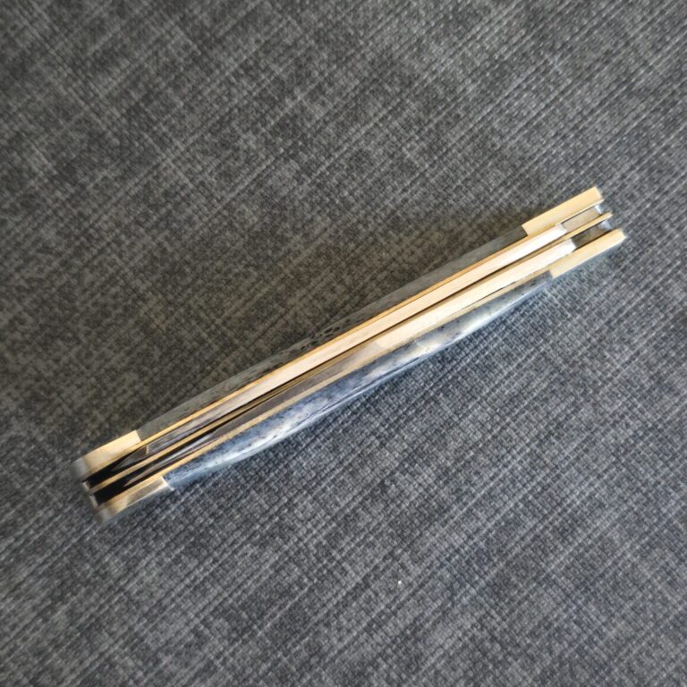 Frost Cutlery Trapper in Blue Bone
