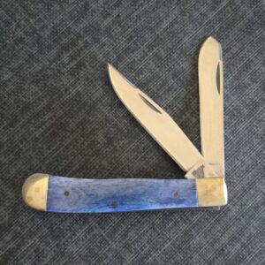 Frost Cutlery Trapper in Blue Bone