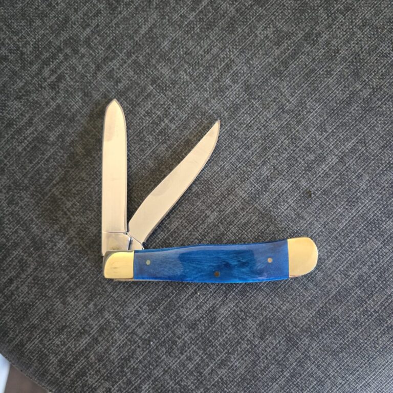 Frost Cutlery Trapper in Blue Bone