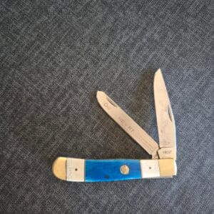 Frost Cutlery Trapper in Blue Bone
