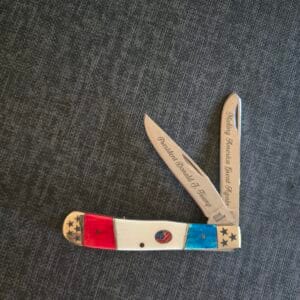 Frost Cutlery Trapper in Red Bone