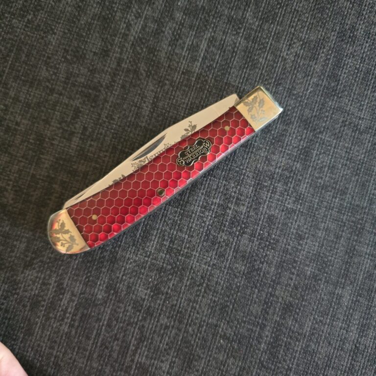 Frost Cutlery Trapper in Red Synthetic Christmas Knife