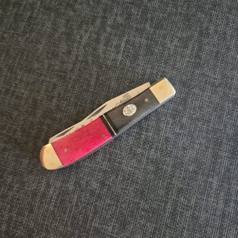 Frost Cutlery Trapper in Red Bone
