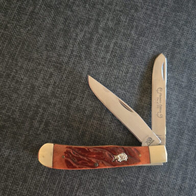 Frost Cutlery Trapper in Brown Bone