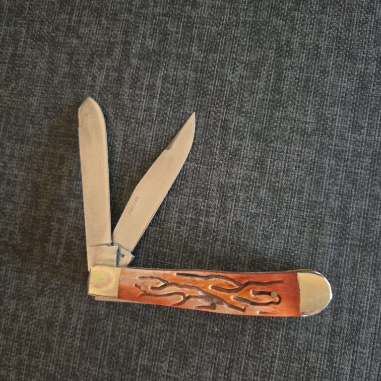 Frost Cutlery Trapper in Brown Bone
