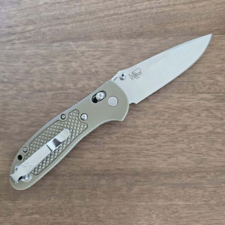 Benchmade Custom Griptilian CU551-SS-S30V Coyote