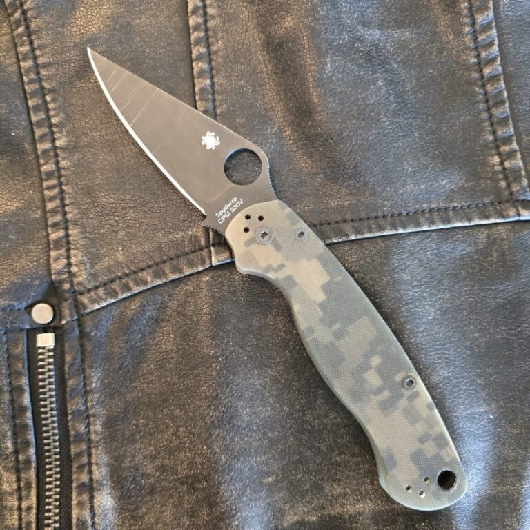 Spyderco USA PM 2 Digi Camo and Black (used) C81GPCMOBK2