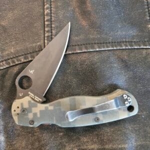 Spyderco USA PM 2 Digi Camo and Black (used) C81GPCMOBK2