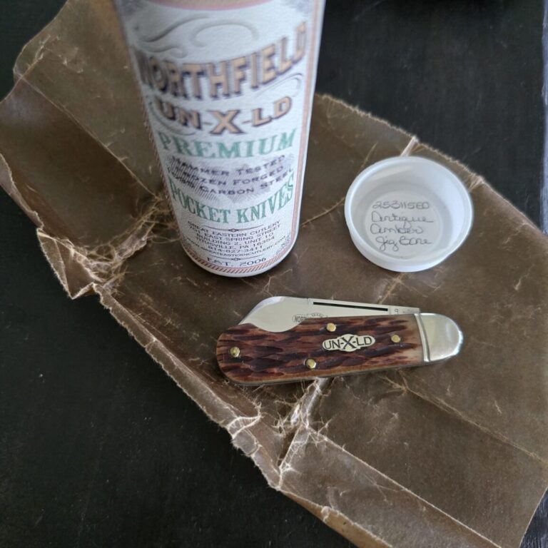 Great Eastern Cutlery #253115 EO Antique Amber Jigged Bone