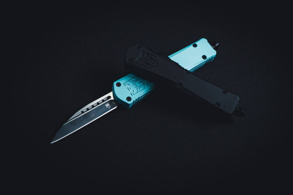 COBRA TEC: TACTICAL KNIVES WITH A BITE knives for sale COBRA TEC: TACTICAL KNIVES WITH A BITE knives for sale