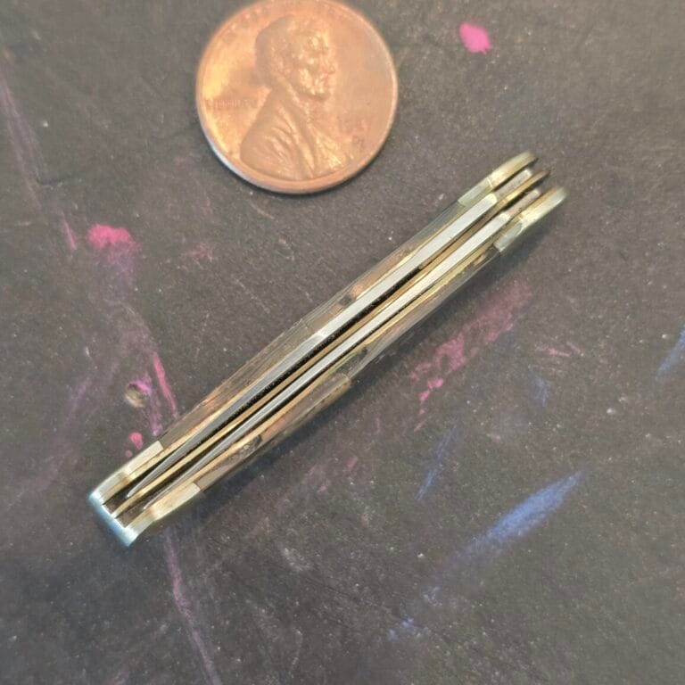 Rough Rider Tiny Abalone Folder