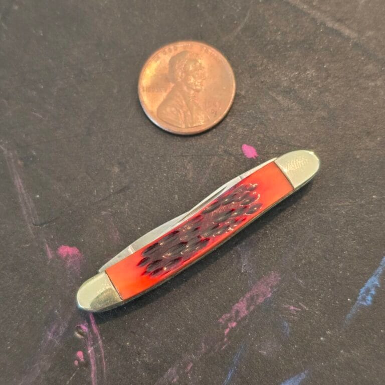 Rough Rider Tiny Red Jigged Bone Folder
