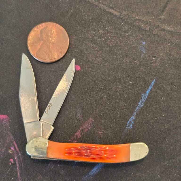 Rough Rider Tiny Red Jigged Bone Folder