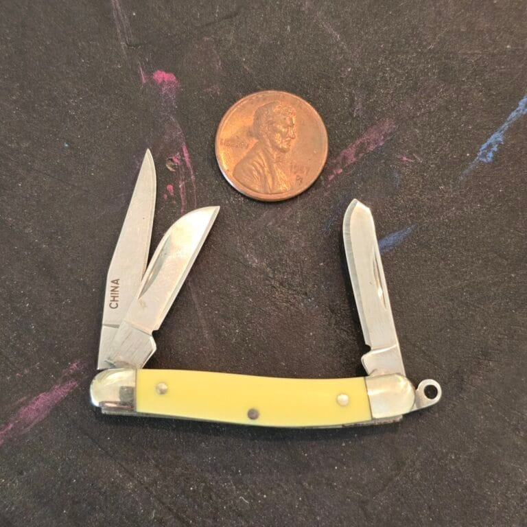 Rough Rider Tiny Yellow Stockman Folder