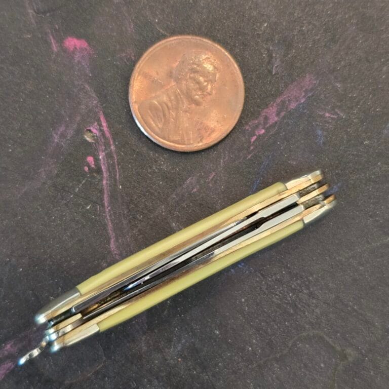 Rough Rider Tiny Yellow Stockman Folder