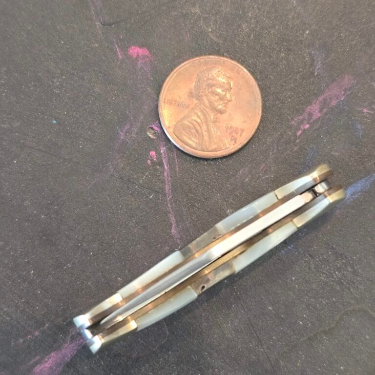 Frost Cutlery Tiny MOP Lockback