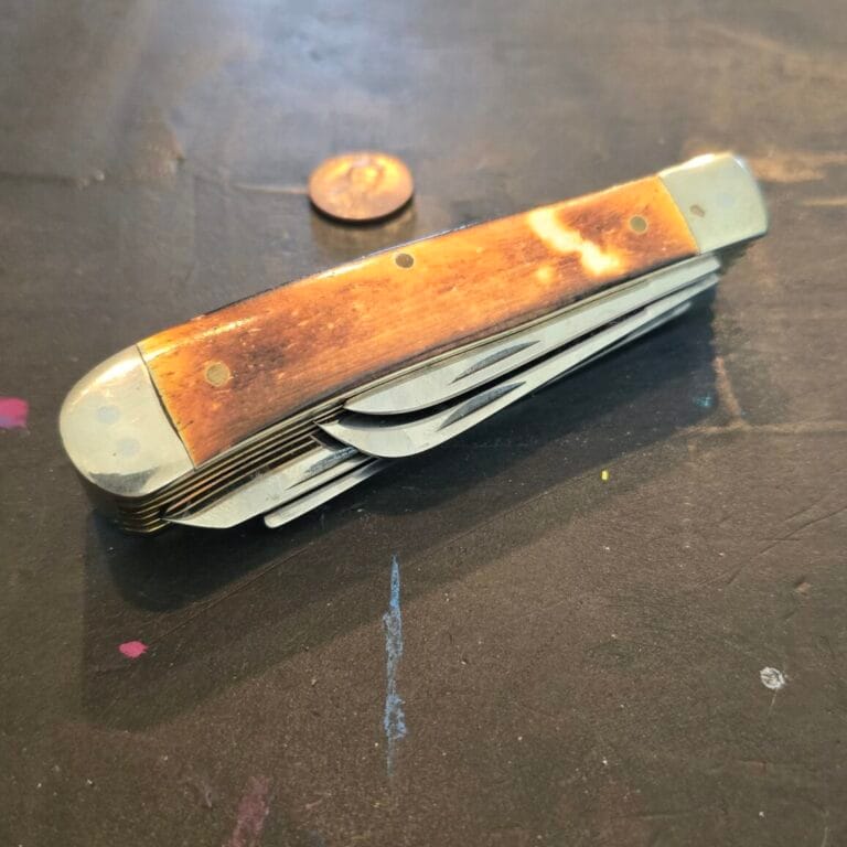 Jumbo Folding Knife with 5 Blades in Brown Smooth Bone