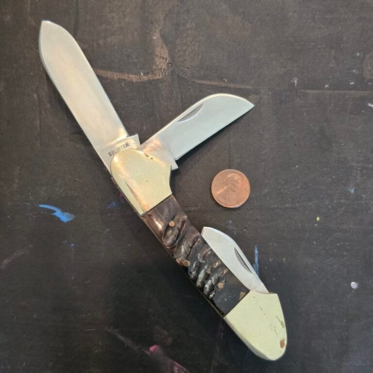 Frost Cutlery Jumbo Folding Knife in Ram Horn