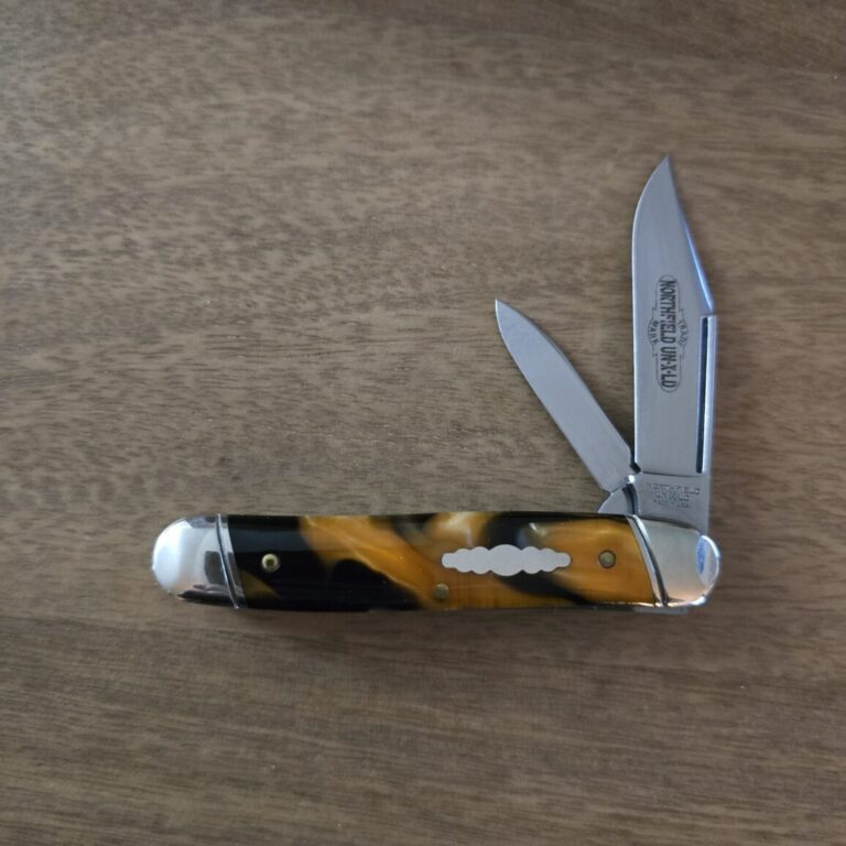 Great Eastern Cutlery #661210 Pumpkin Patch Acrylic 1 of 48 pcs. no serial numbers (see pictures for age related patina)
