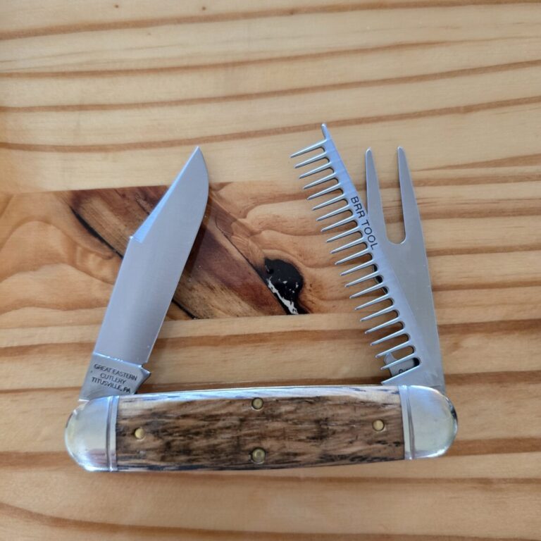 Great Eastern Cutlery #351325 Distressed Whiskey Barrel Oak