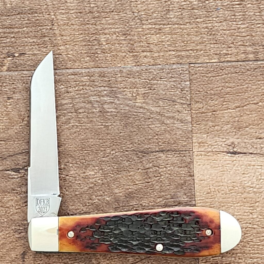 Daniels Family Knife Brands 2023 Titusville Old Man Jack Catalina Wine Bone 1 of 60 – gallery image 2