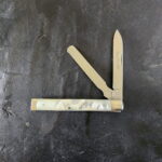 Queen #96 MOP Doctors knife (please note cracked scale seen on picture) knife for sale