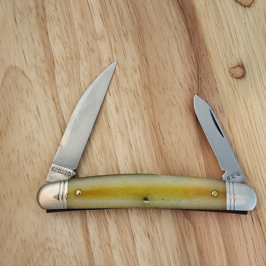 Great Eastern Cutlery Easy Pocket Congress Knife with Goldenrod Camel Bone handles # 620220 – gallery image 2
