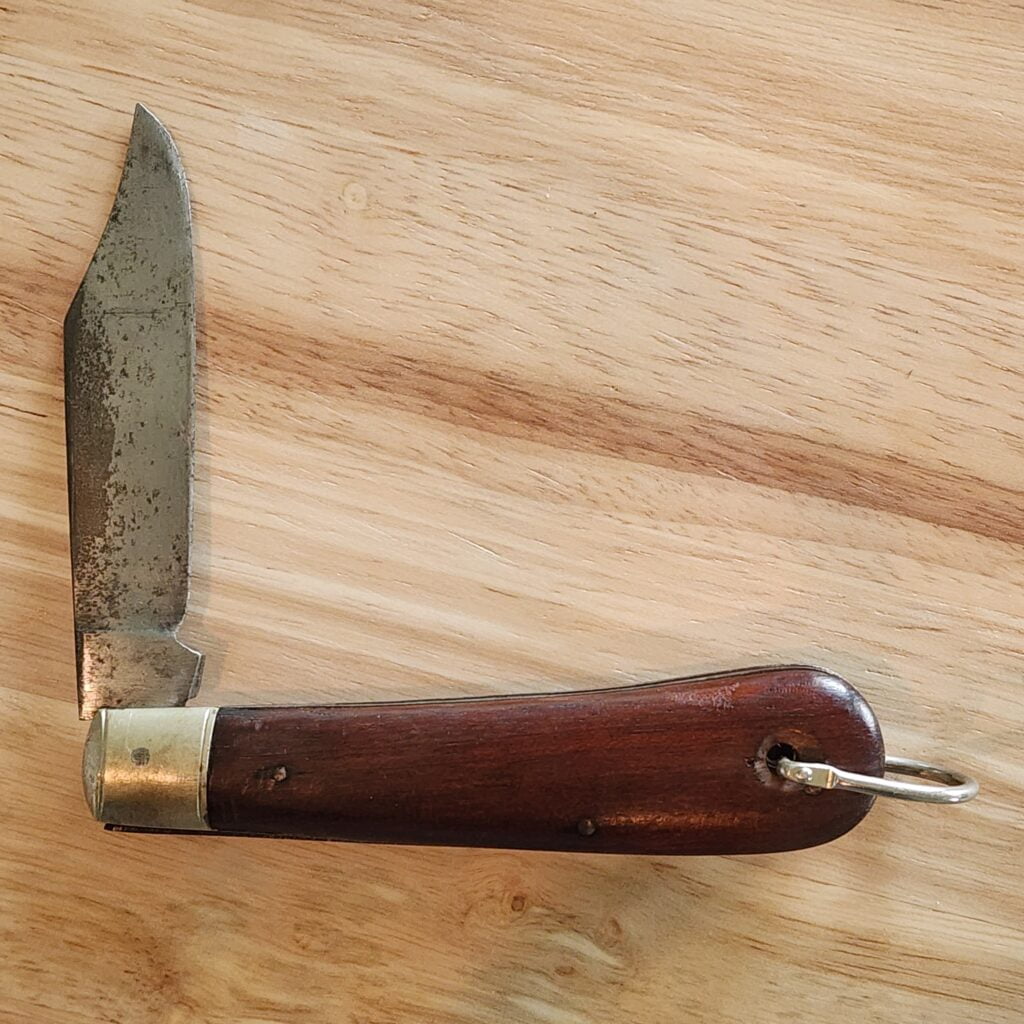 Vintage Lockwood Brothers Sheffield England C+X with Brass Bolsters and Rosewood Handles. – gallery image 5