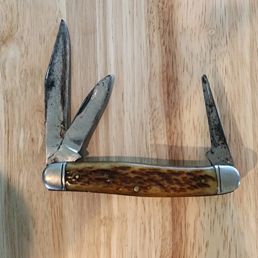 Vintage Kutmaster USA Peach Seed Jigged Bone Stockman – gallery image 4