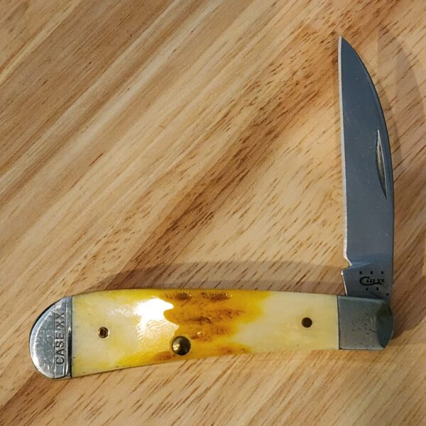 Case Goldenrod Sway Back TB117 – gallery image 1