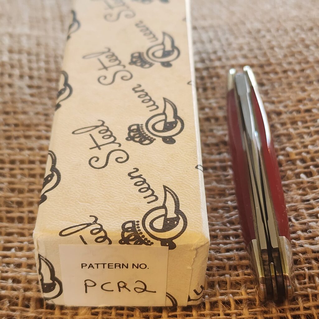 Queen Cutlery #PCR2 Smooth Red Bone – gallery image 3