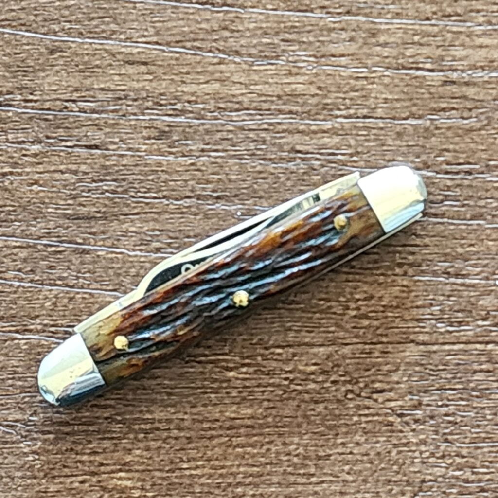 Queen #6130 2 Blade Tiny Pen Knife Brown Jigged Bone – gallery image 4