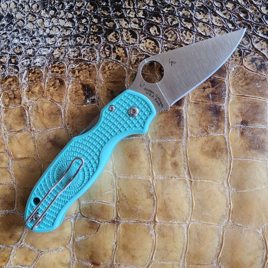 Spyderco Para 3 Lightweight (Teal!, s90v, BNIB) – gallery image 4