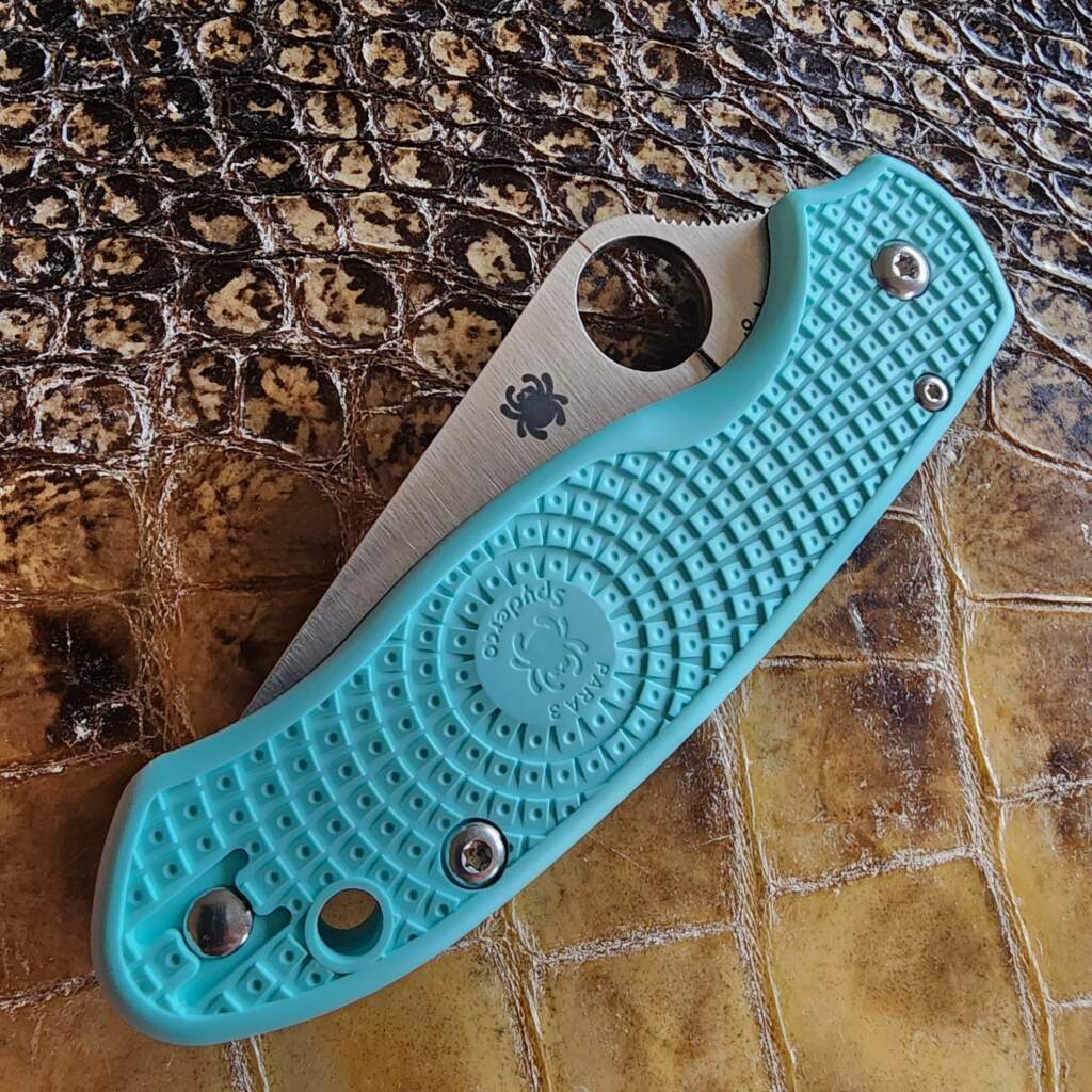 Spyderco Para 3 Lightweight (Teal!, s90v, BNIB) – gallery image 3