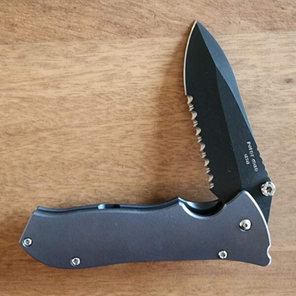 Paragon Knives USA "MOD" Master of Defense Frame Lock Aluminum Silver/Black Partially Serrated Point Man – gallery image 1