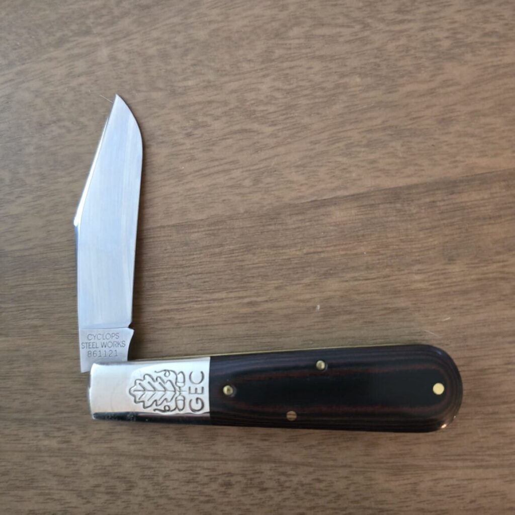 Great Eastern Cutlery #861121 Red and Black Linen Micarta