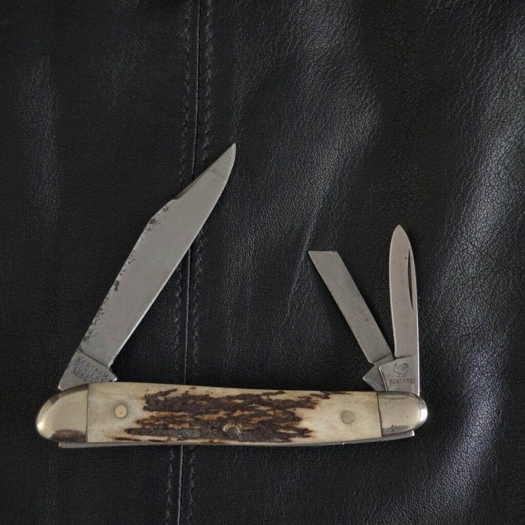 Vintage German Folding Knife Hen & Rooster/ Bertram 323C-DS Stag – gallery image 2
