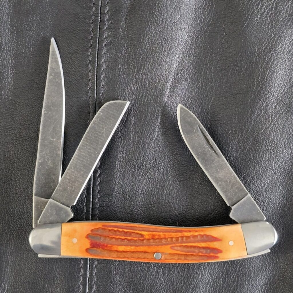 Remington Backwoods Series Knife with coffee brown handles, Remington shield and stonewashed carbon steel blade 15643 – gallery image 2