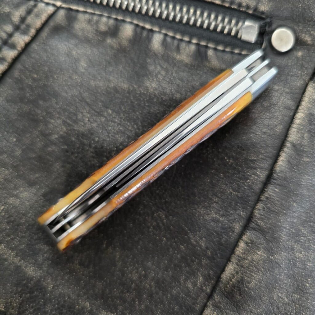 Great Eastern Cutlery #153216 CL Antique Yellow Jigged Bone – gallery image 3