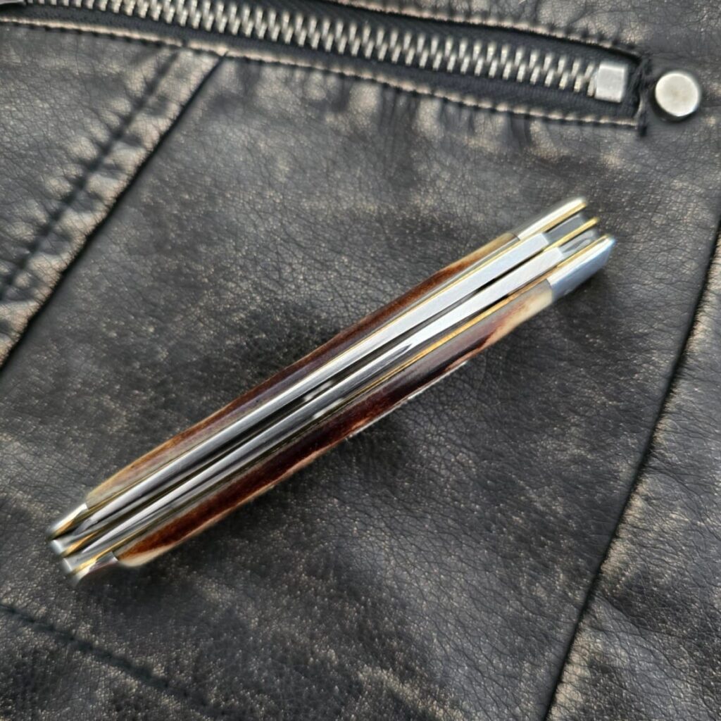 Great Eastern Cutlery #488210 EC Cobblestone Jigged Bone SN 38 (1 of 50) – gallery image 4