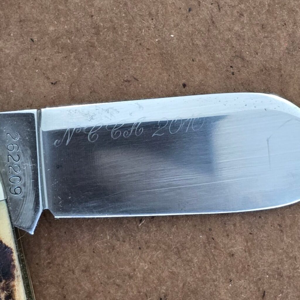 Great Eastern Cutlery #262209 Burnt Stag note age patina and engraved Blade seen on pictures – gallery image 4