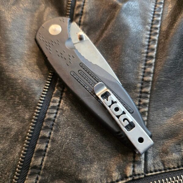 SOG Field Knife
