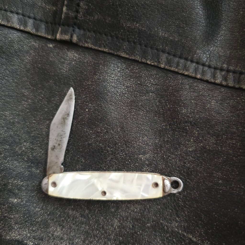 Vintage USA Rock City Lookout MT Mini Folder knife for sale