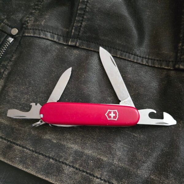 Victorinox Multitool – gallery image 1