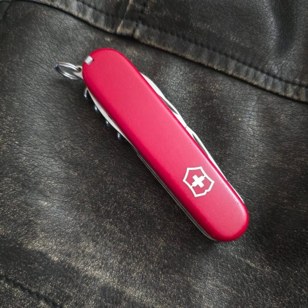 Victorinox Multitool – gallery image 2